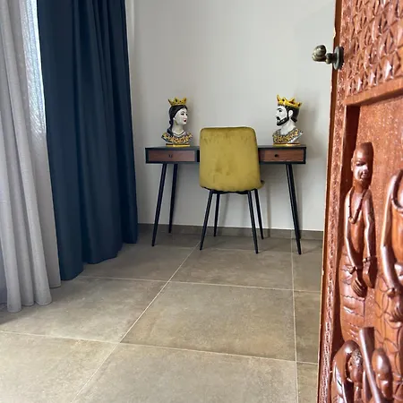 La Casa Di Pippo Flora Panzió Agrigento