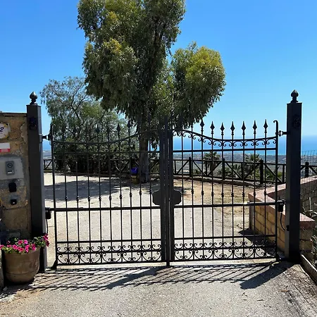 La Casa Di Pippo Flora Panzió Agrigento