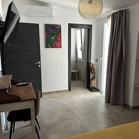 La Casa Di Pippo Flora Panzió Agrigento