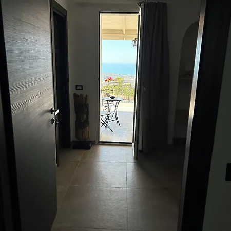 Panzió La Casa Di Pippo Flora