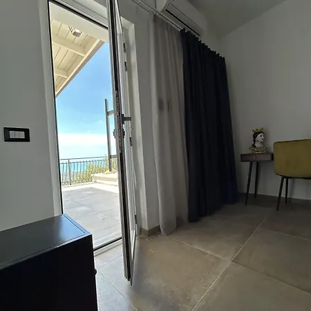 Panzió La Casa Di Pippo Flora 4*
